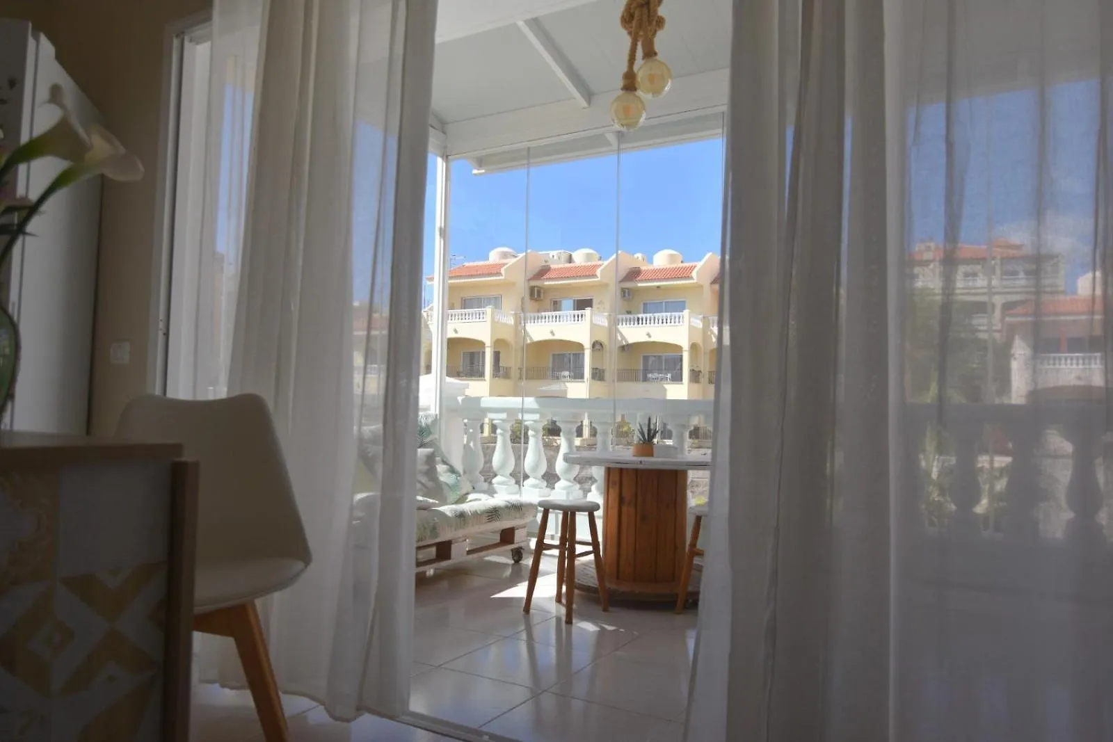 Luminoso Apartamento Con Piscina San Miguel de Abona